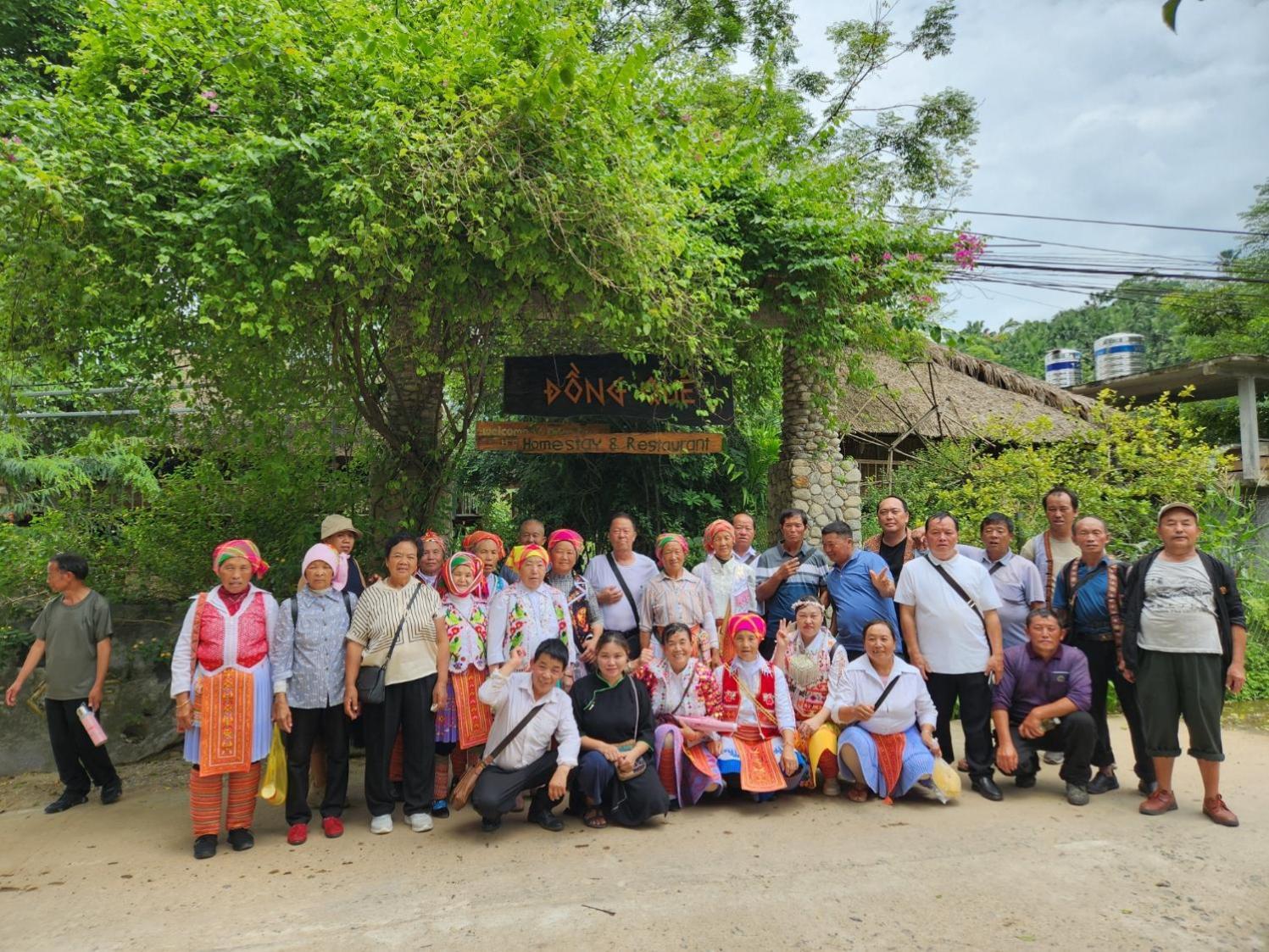 Dong Que Homestay-Tours-Motorbike, Car Rental, Hiking ها جيانج المظهر الخارجي الصورة